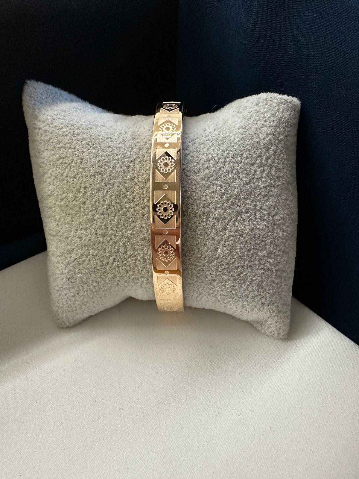 Raj Vastra Men's Kada