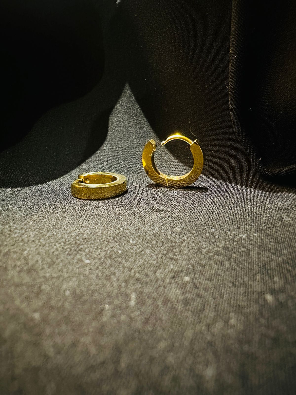 Éclat Curve Men's Hoop Earrings