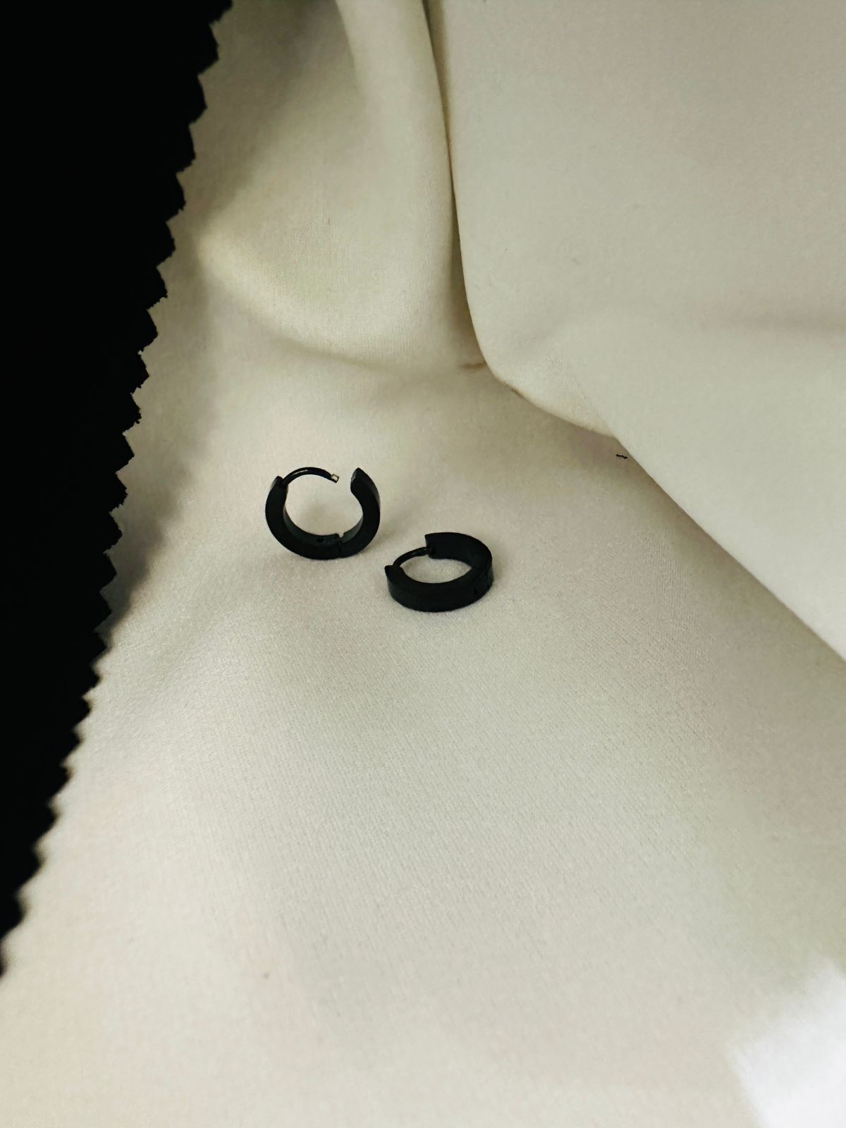 Éclat Curve Men's Hoop Earrings
