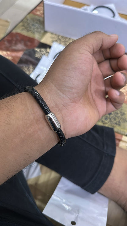 Leather Men's Bracelet with Magsnap