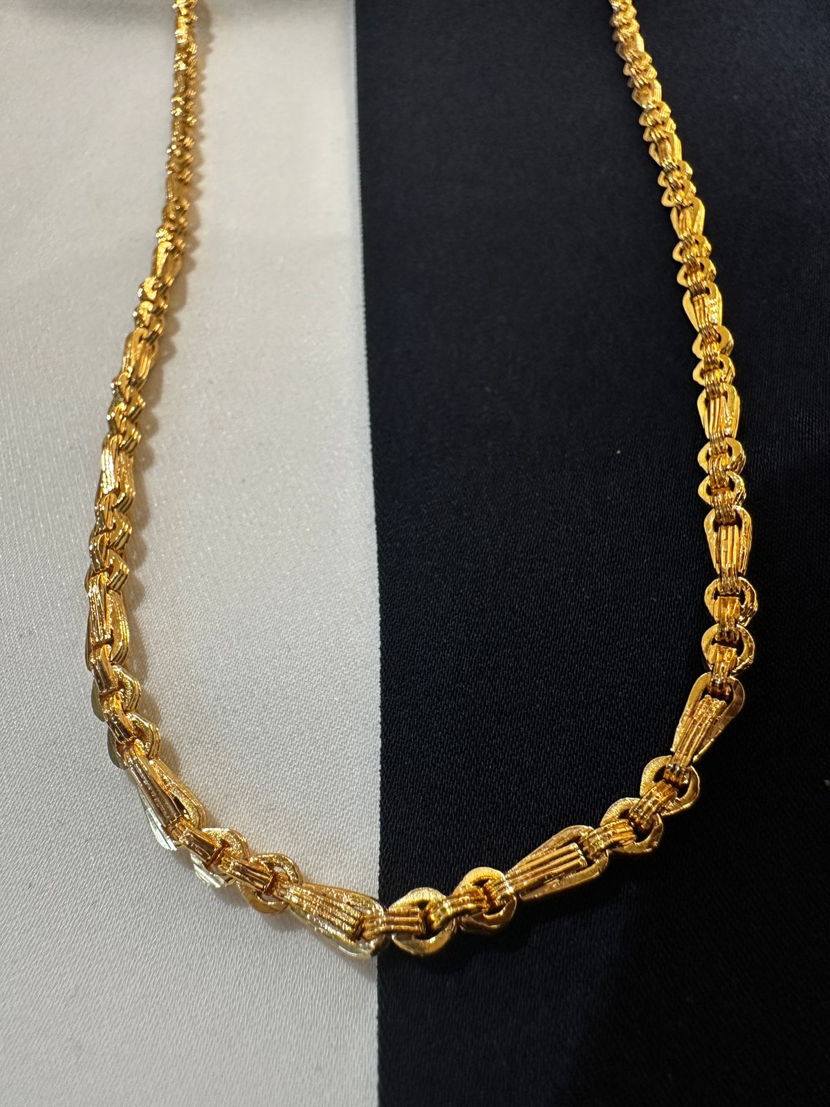 Dynasty Men's Chain