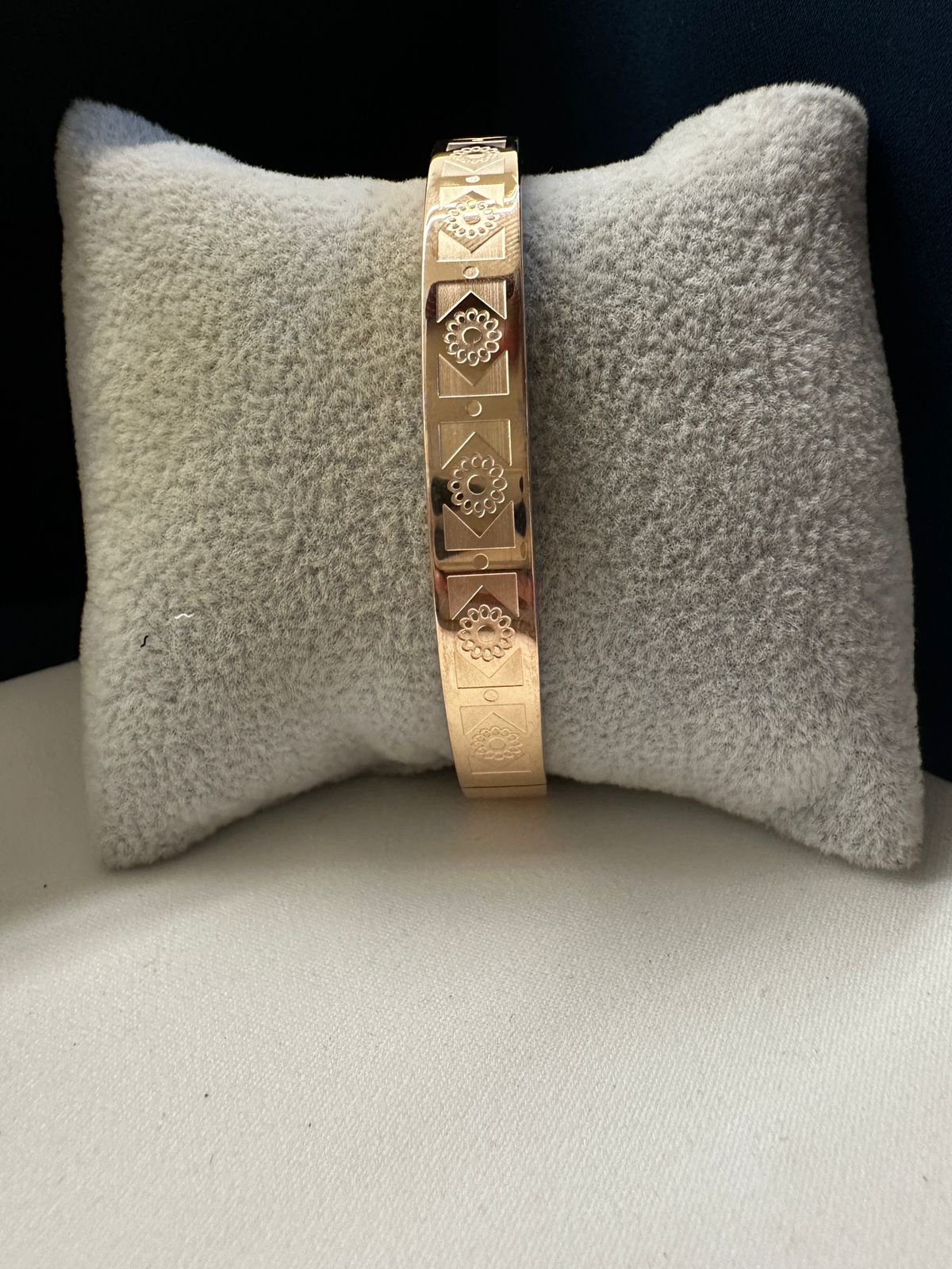 Raj Vastra Men's Kada