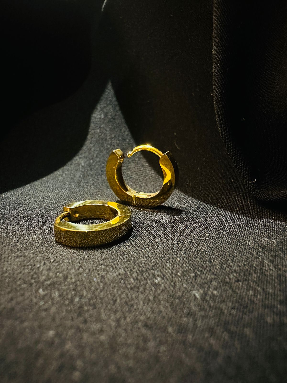 Éclat Curve Men's Hoop Earrings