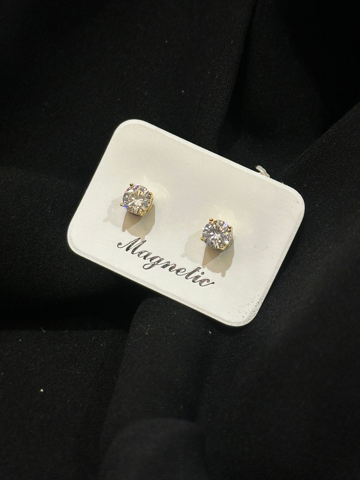 CrystalGlow Men's Magnetic Studs Earrings